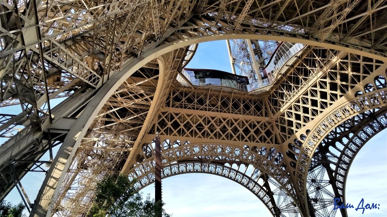 Eiffel Tower